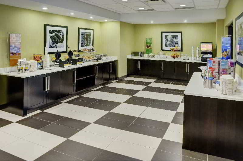 Hampton Inn By Hilton Winnipeg Exterior foto